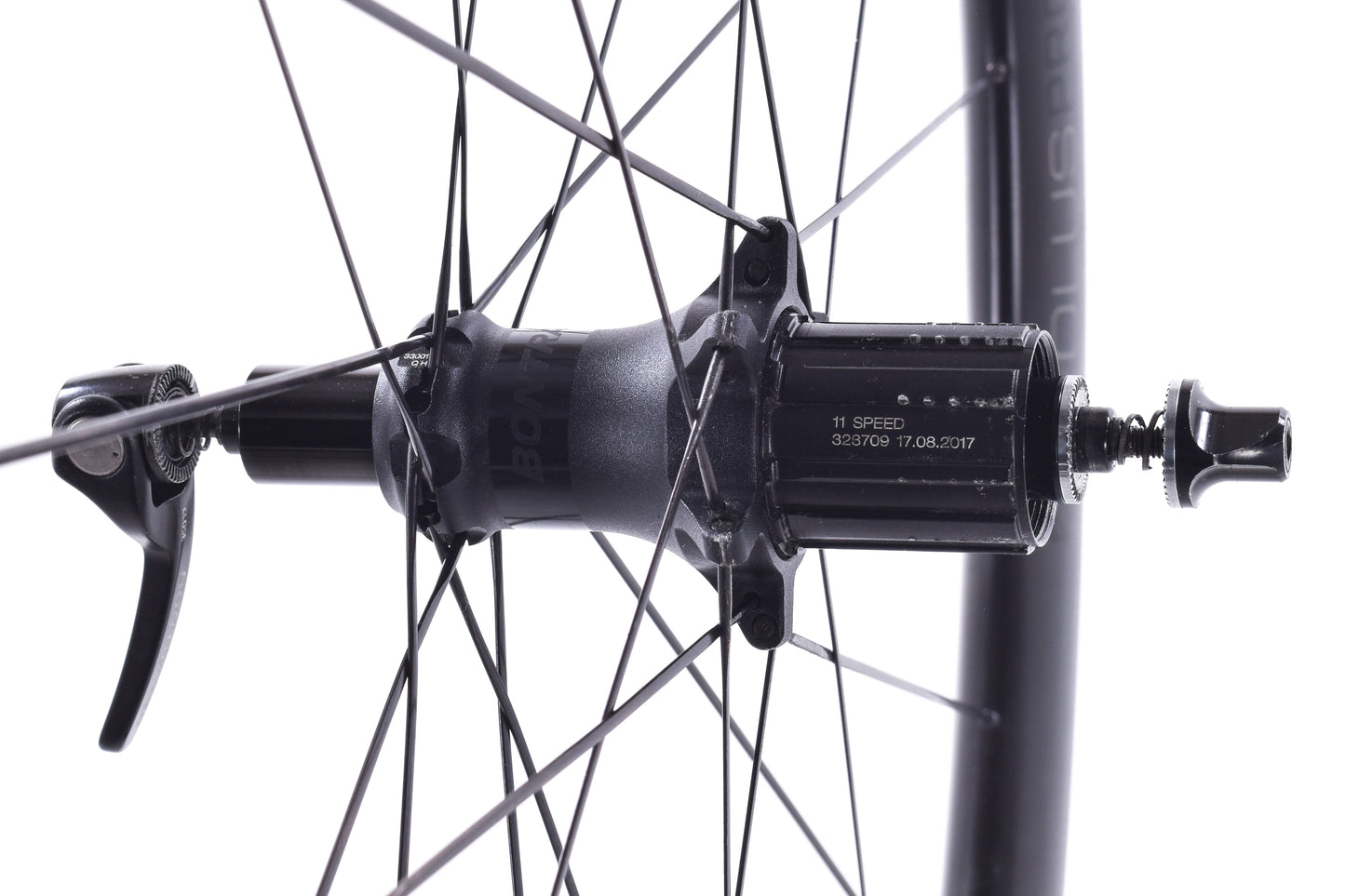 USED Bontrager Aeolus 3 700C Carbon Wheelset Rim Brake QR Shimano/SRAM 11 speed