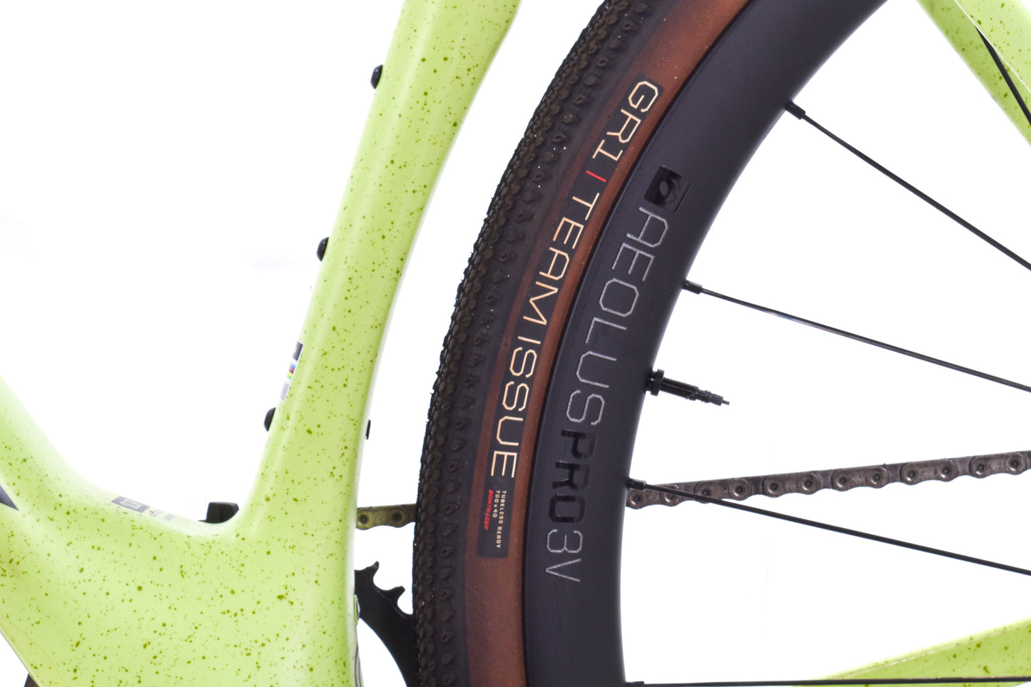 USED 2025 Trek Checkmate SLR 7 AXS Project One Medium Carbon Gravel Bike SRAM Force XPLR D2 1x12 speed Green