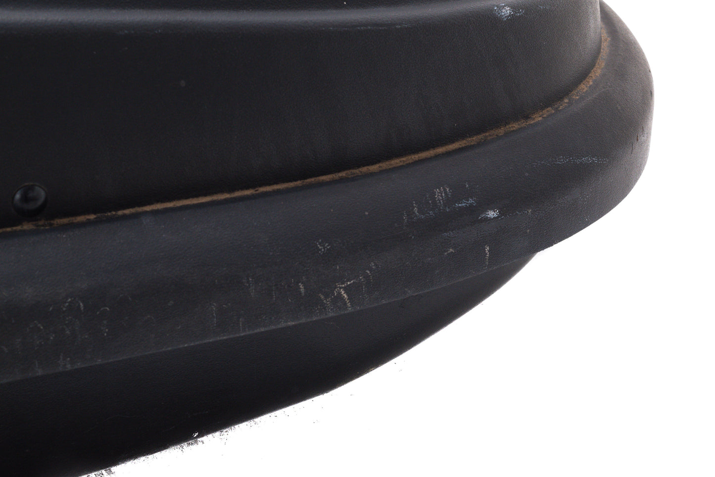 USED Thule Frontier Rooftop Cargo Box / Carrier