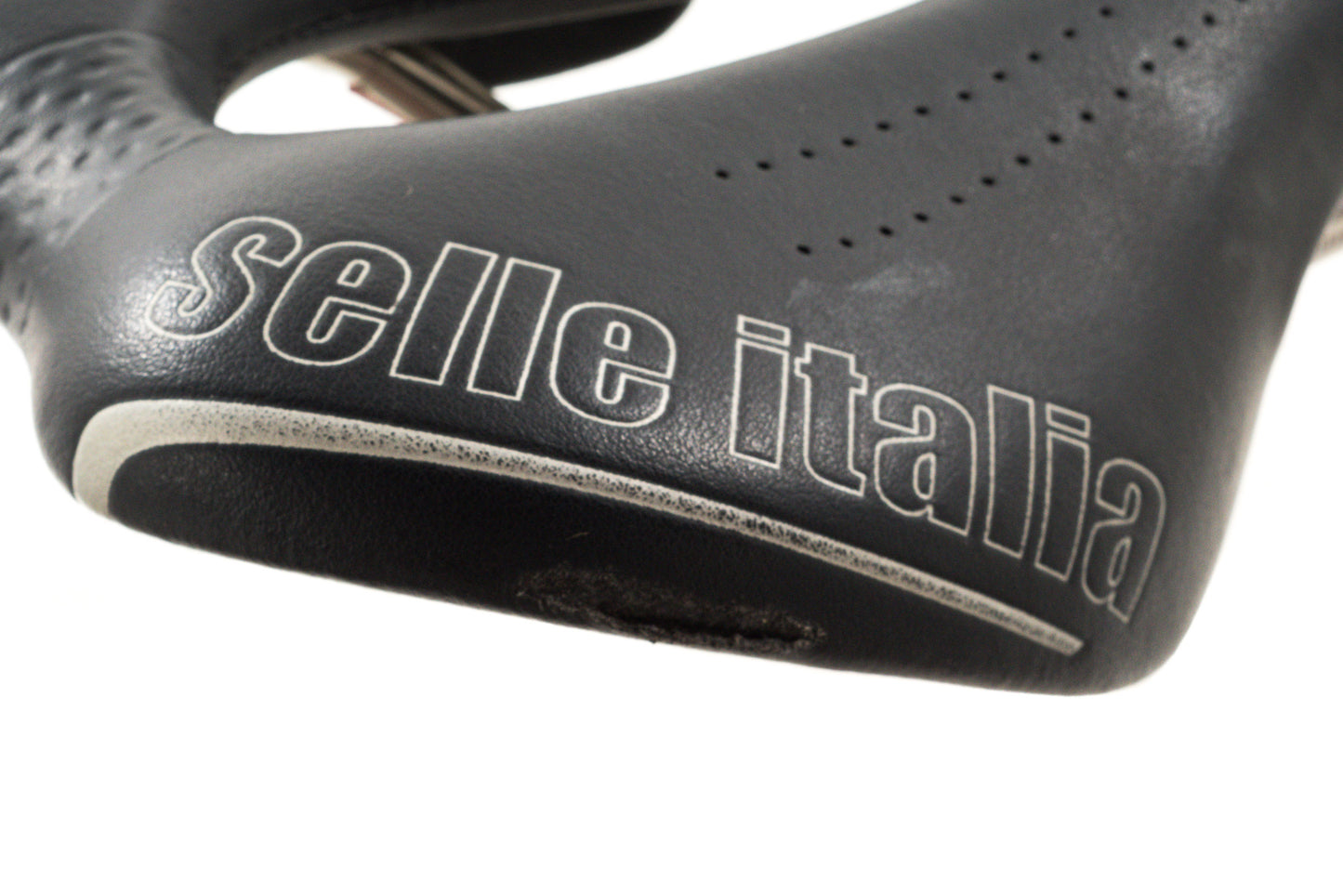 USED Selle Italia SLR Superflow Saddle L3 145mm Carbon Shell Ti 316 Rails
