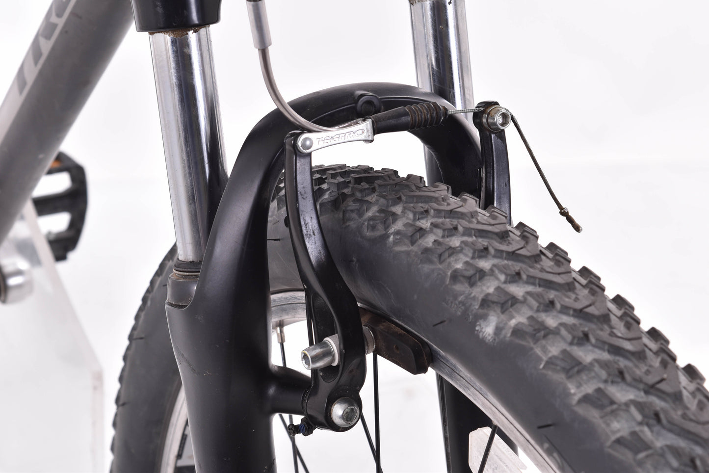 USED Trek 820 Large Steel Mountain Bike 3x7 speed 26" Wheels
