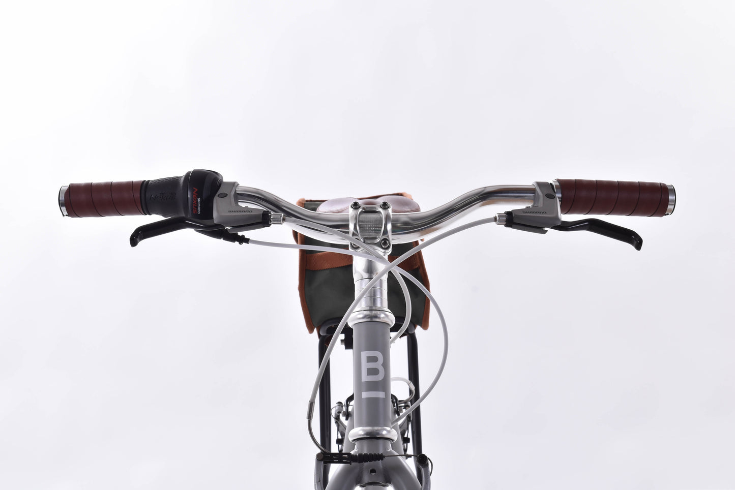 USED Brilliant L Train Medium Gates Belt Drive 7 speed Steel Commuter Bike Shimano Nexus V-Brake Gray w/ Rack + Bag