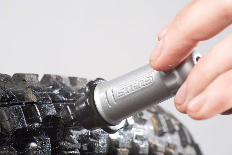 NEW Stan's NoTubes Dart Tool