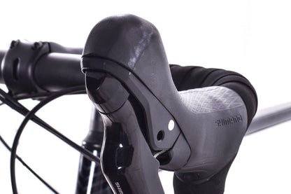 USED 2022 Cervélo Caledonia Carbon Road Bike 58cm Shimano 105 R7020 2x11-speed 700c Disc Black