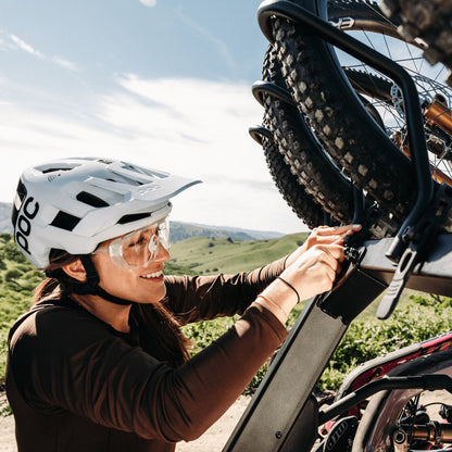 NEW Thule ReVert 6-bike Hanging Hitch Rack
