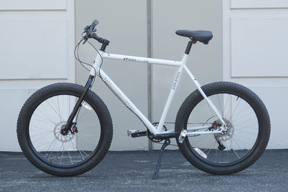 USED Zize Bikes Yonder Bike Large 550lb Capacity Steel Shimano Deore 1x10 speed