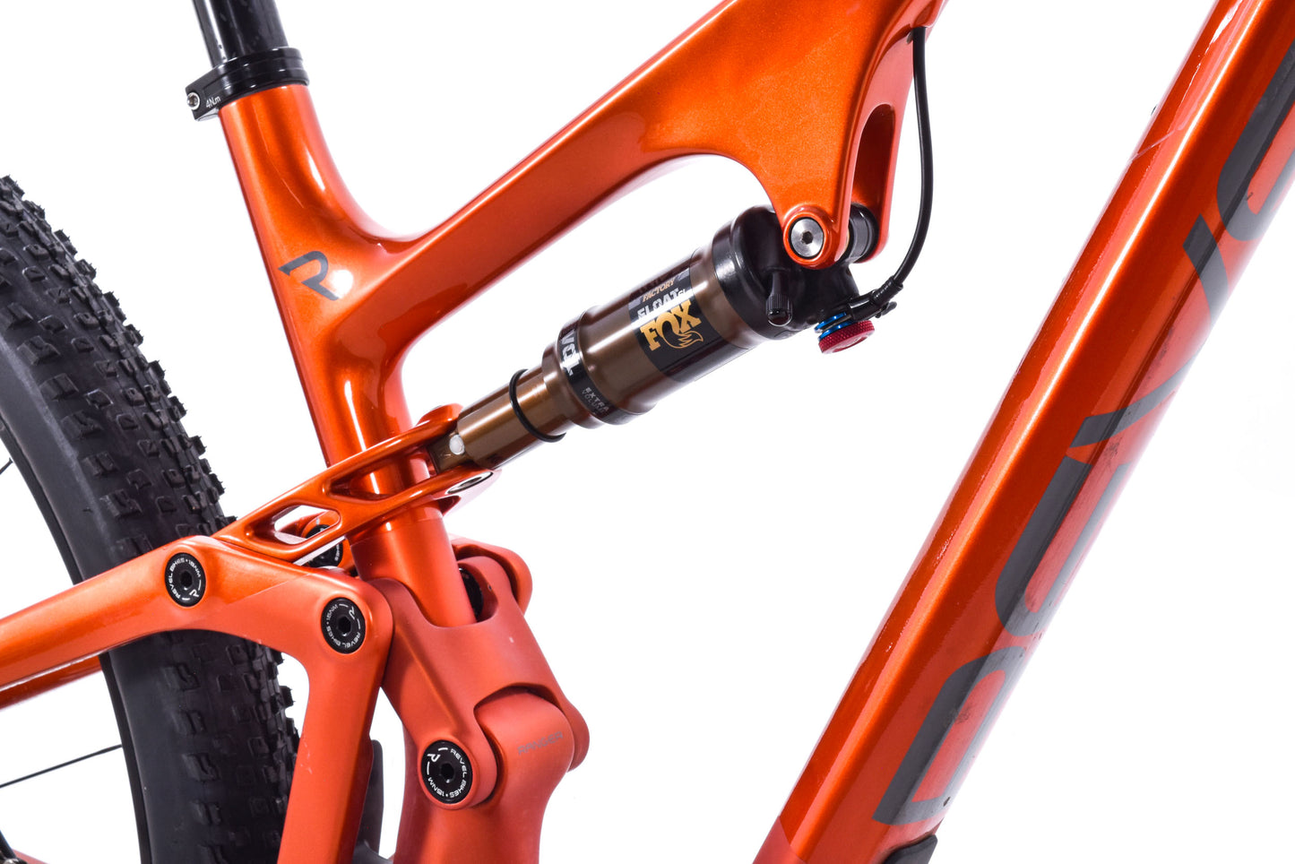 USED 2025 Revel Ranger Full Suspension Carbon Mountain Bike Medium Shimano Deore XT Di2 1x12 speed Fox Kashima