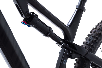 USED 2022 Canyon Neuron CF9 Medium Carbon Mountain Bike Full Suspension Shimano XT 1x12 speed 29" Black
