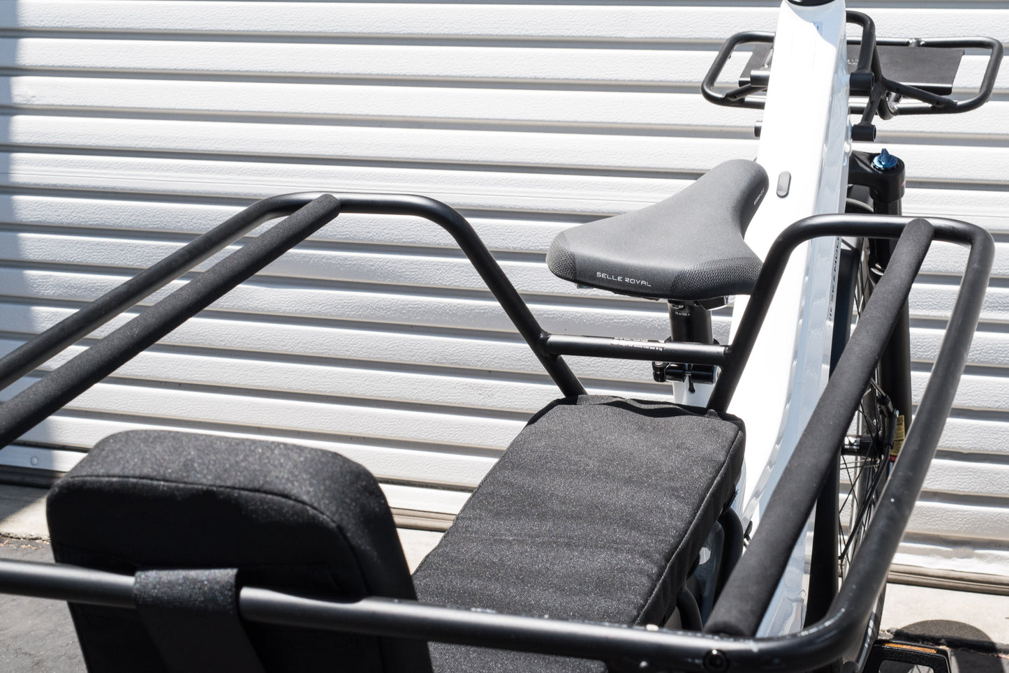 NEW* Riese & Muller Multicharger2 Mixte e-Cargo Bike, GT Family, Pearl White / Matt Black, 47cm - Floor Model