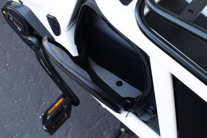 DEMO Riese & Muller Multitinker Touring e-Cargo Bike, Pearl White / Matt Black + Passenger Kit
