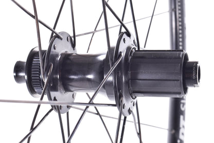 USED DT Swiss R470 db 700C Alloy Wheelset 12mm TA CL Disc