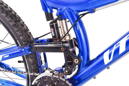 USED Giant VT Two Full Suspension Mountain Bike Size 16.5" w/ 26" Wheels Blue