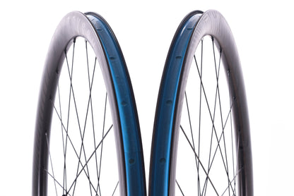 USED Reynolds Assault LE Carbon Wheelset 700C Disc 11-Speed HG
