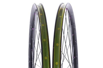 USED HED Belgium G 700C Alloy CL Disc Wheelset 12mm Thru Axle Shimano HG 11 speed