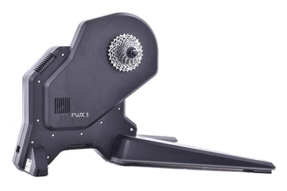 USED Tacx Flux S Smart Trainer Direct Drive Road Bike Electronic Resistance