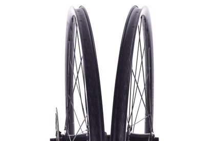 USED Specialized Axis Sport 700C All-Road/Gravel 6 bolt Wheelset 12x100 12x142mm Thru Axle