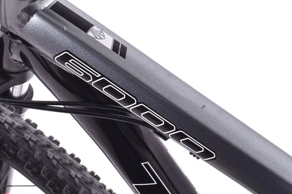 USED Trek 6000 Alloy Hardtail Mountain Bike 17.5" SRAM 3x9 Speed Disc Brakes 26" Wheels