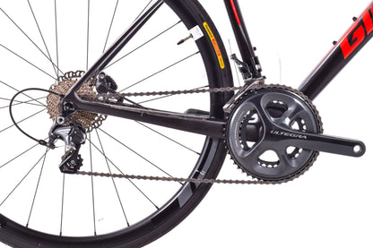 USED 2015 Giant Defy Advanced Pro 1 Disc Carbon Road Bike M/L Shimano Ultegra 2x11 speed Black/Red