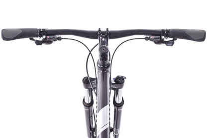 USED 2017 Trek Marlin 6 17.5" Aluminum Hardtail Mountain Bike Shimano 3x8
