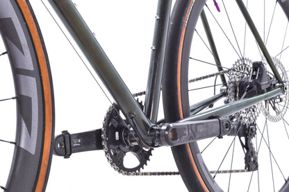 USED Custom Sycip Steel Gravel All-Road Bike 56cm Campagnolo Ekar 1x13 speed ENVE Fork Zipp 303 Wheels Green Sparkle