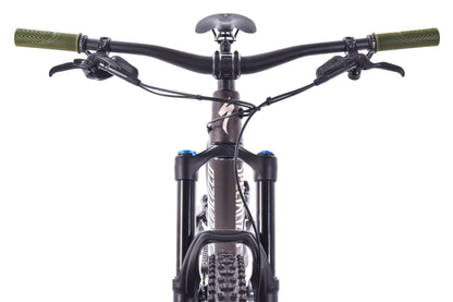 USED 2023 Specialized Stumpjumper EVO Comp S2 Full Suspension MTB SRAM GX Eagle 1x12