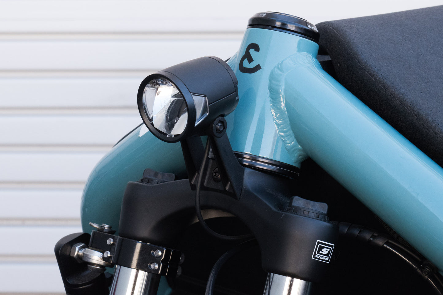 NEW* Riese & Muller Carrie Vario Front Loader e-Cargo Bike, Aqua, Child Seat, Rain Cover- Floor Model
