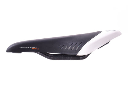 USED Fizik Arione Tri 2 Braided Carbon Rail Saddle Black/White Time Trial/Triathlon