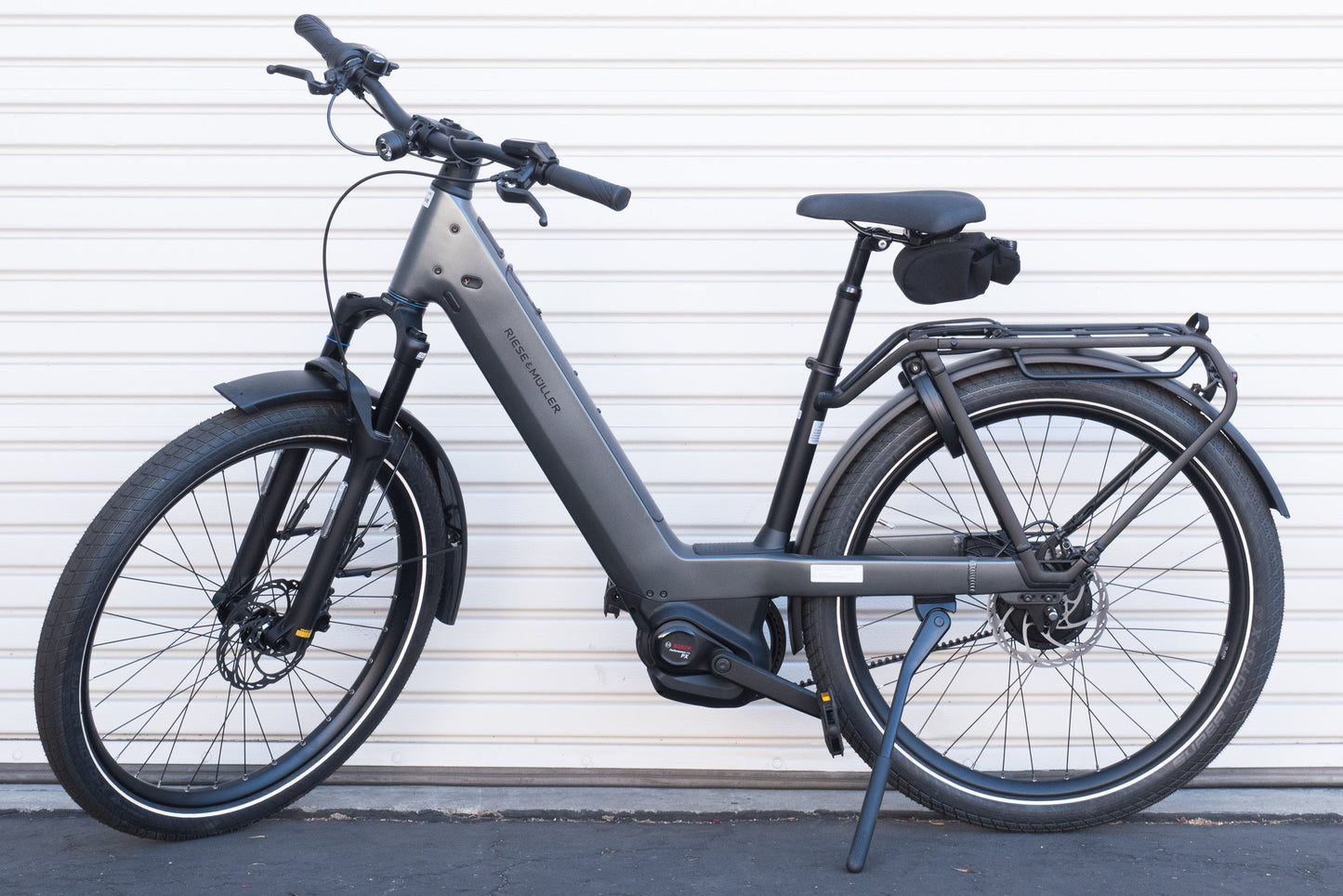 NEW* Riese & Muller Nevo5 Vario Core T 45cm, Slate Grey Step-Thru Hybrid eBike - Floor Model