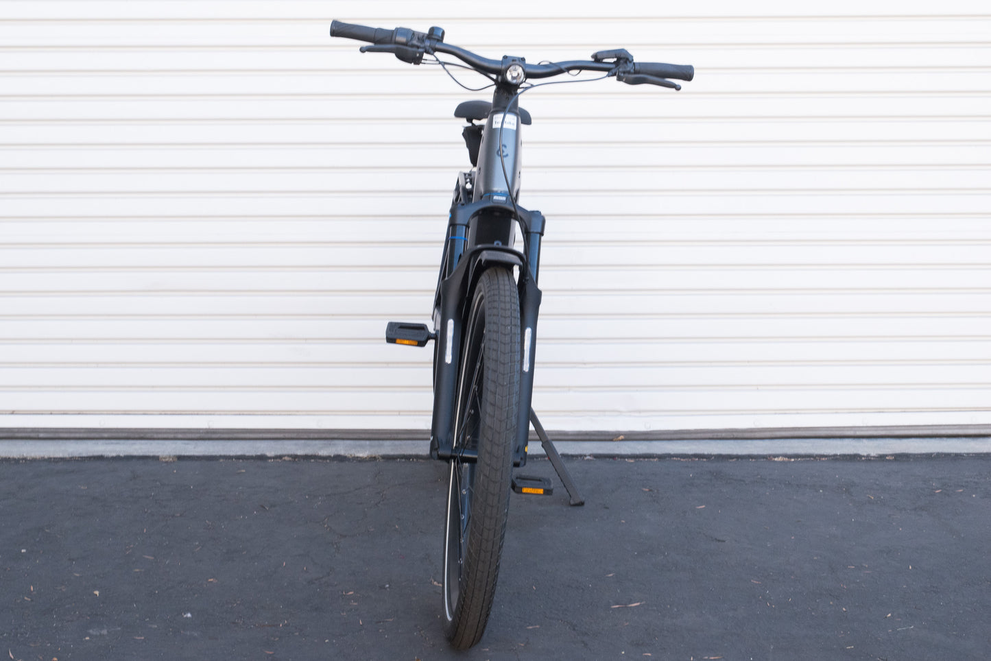 NEW* Riese & Muller Nevo5 Vario Core T 45cm, Slate Grey Step-Thru Hybrid eBike - Floor Model