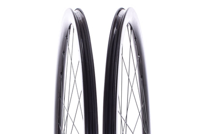 NEW Out of Box Shimano Dura-Ace C40 WH-R9170 700c Carbon Wheelset Tubeless CL Disc 12mm Thru Axle