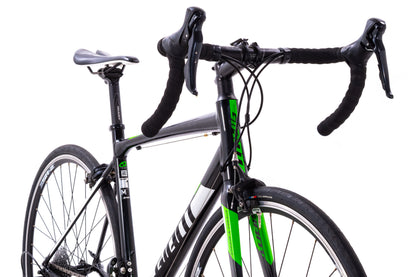USED Giant Contend 1 Medium Alloy Road Bike Shimano Sora 2x9 Speed Rim Brake Black/Green