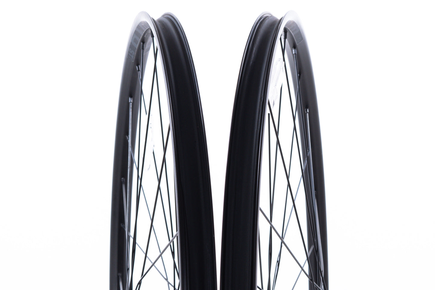 USED WTB ST i23 700C Alloy Wheelset 700C CL Disc 100x12mm Thru Axle Shimano HG All-Road/Gravel Tubeless