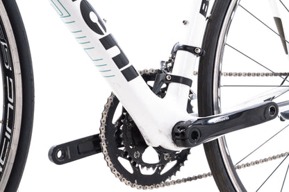USED Bianchi Intenso 54cm Carbon Road Bike Shimano 105 2x11 Speed White/Black