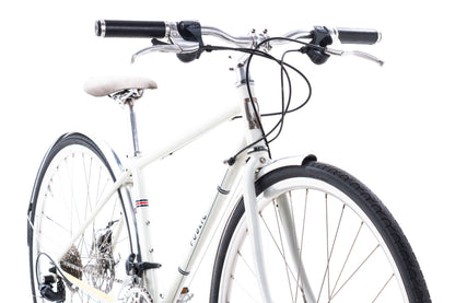 USED Public R18 Disc Steel Hybrid / Commuter Bike Small Shimano Sora 2x9 speed White