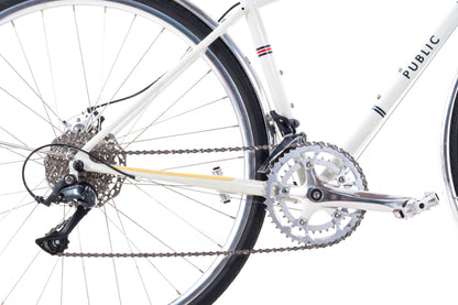 USED Public R18 Disc Steel Hybrid / Commuter Bike Small Shimano Sora 2x9 speed White