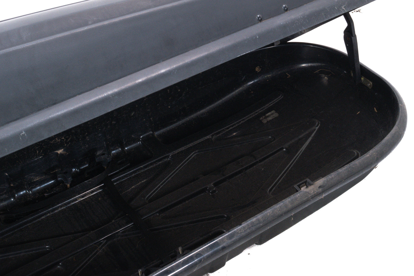 USED Thule Frontier Rooftop Cargo Box / Carrier