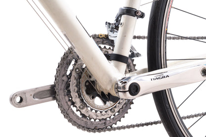 USED Specialized Vita Comp Women's Large Flat Bar Road Bike/Hybrid Shimano 3x9 speed Aluminum/Carbon Pearl White.