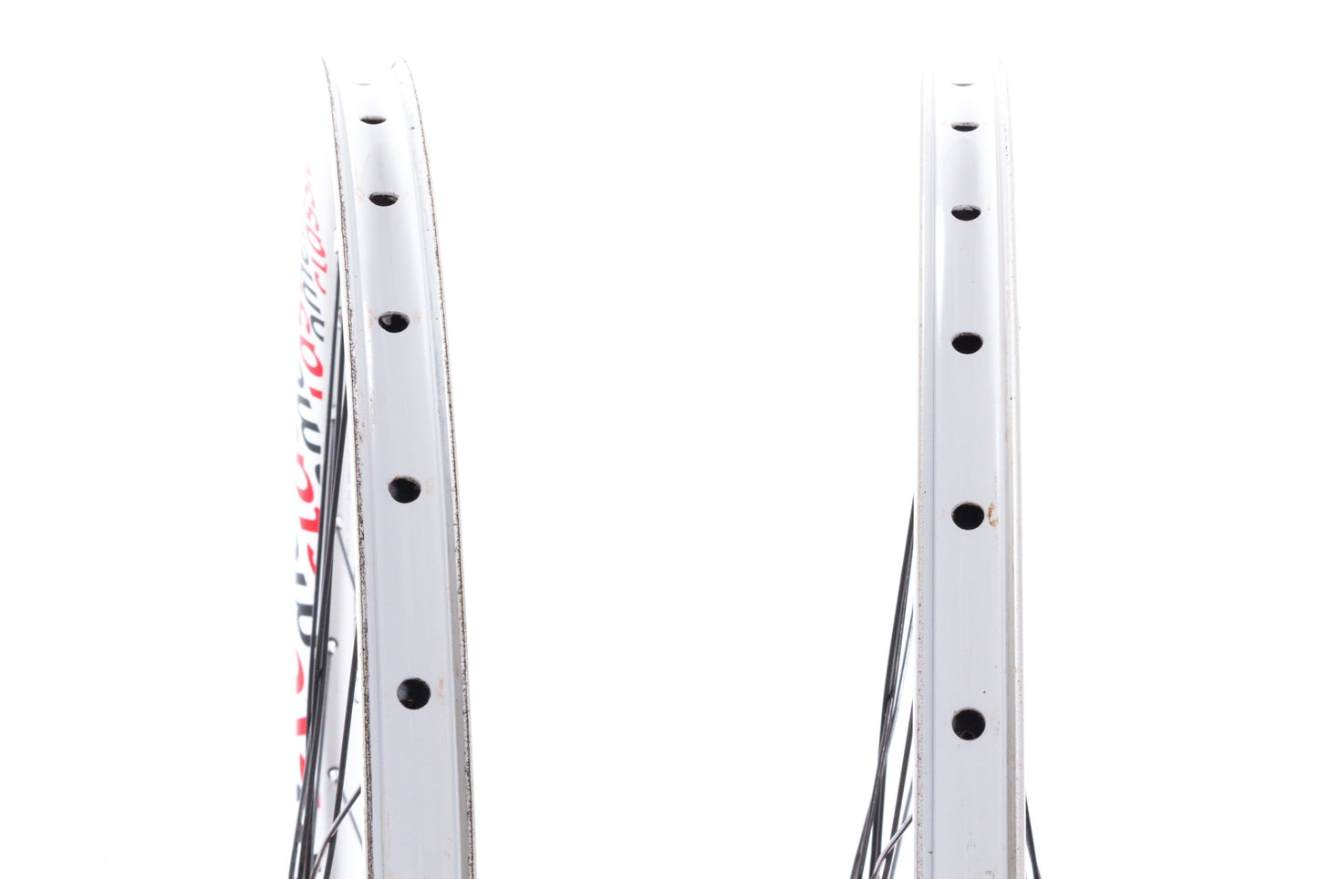 USED American Classic 26" Tubeless Mountain Bike 6-Bolt Disc Wheelset QR White/Red