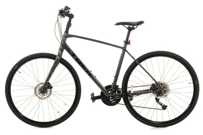 USED Trek FX3 Large Hybrid Bike Aluminum w/ Carbon Fork 2x9 speed Hydraulic Disc