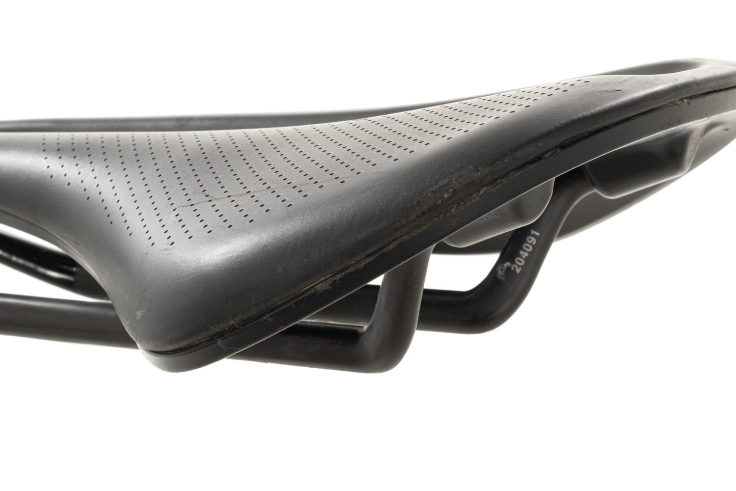 USED Bontrager Verse Pro 155mm Carbon Rail Cutout Saddle