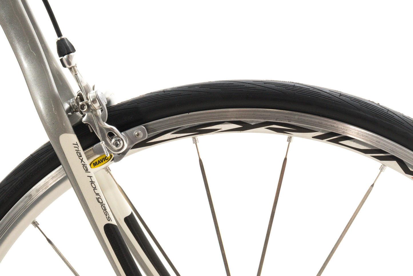 USED Early 2000s Cannondale Synapse 60cm Endurance Road Bike Shimano Ultegra/Dura-Ace 2x10 speed White