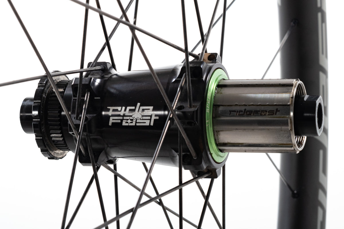 USED Ridefast Hotline 29" Carbon Wheelset CL Disc Shimano HG Boost