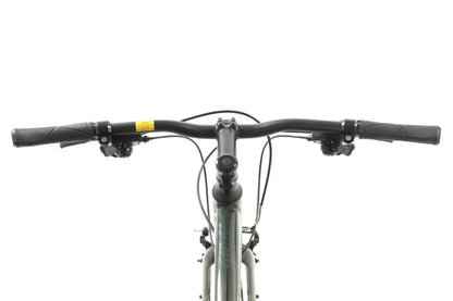 USED 2022 Giant Escape Large Aluminum Hybrid Bike Shimano 3x7 Green