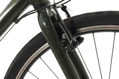 USED 2022 Giant Escape Large Aluminum Hybrid Bike Shimano 3x7 Green