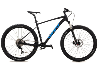 NEW *demo 2022 Giant Talon 1 Large 29" Hardtail Mountain Bike Shimano Deore 1x10 speed Aluminum Black