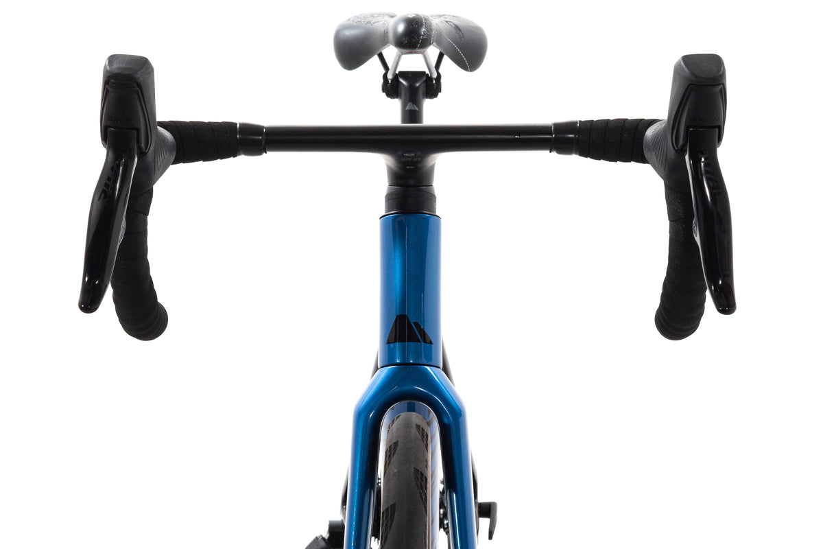 USED 2023 Canyon Ultimate CF SL 7 eTap SRAM Force AXS 2x12 speed XXS 650B Blue