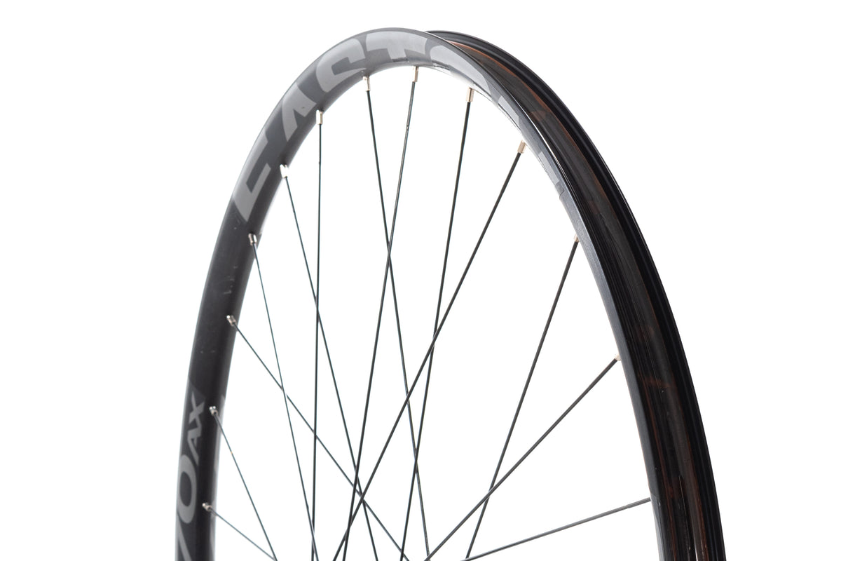 NEW (take off) Easton EA70 AX 700C Rear Wheel 12x142mm CL Disc Shimano HG 11 speed Tubeless