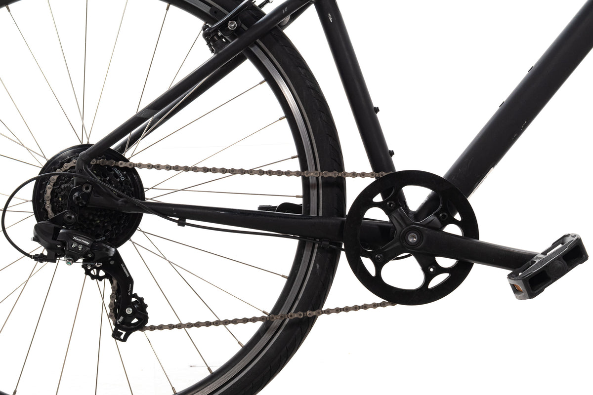 USED 2022 Specialized Crossroads 1.0 Medium Hybrid Bike 1x7 Black