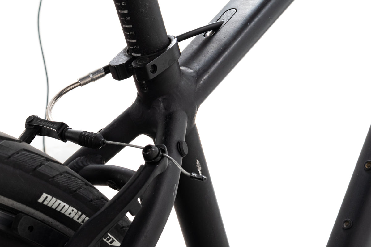 USED 2022 Specialized Crossroads 1.0 Medium Hybrid Bike 1x7 Black