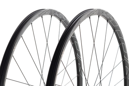 USED Easton EC90 XC 700C Carbon Wheelset 6-Bolt Disc Quick Release Shimano HG 10 speed Freehub